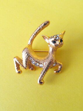 Vintage Gold Tone Cat Brooch